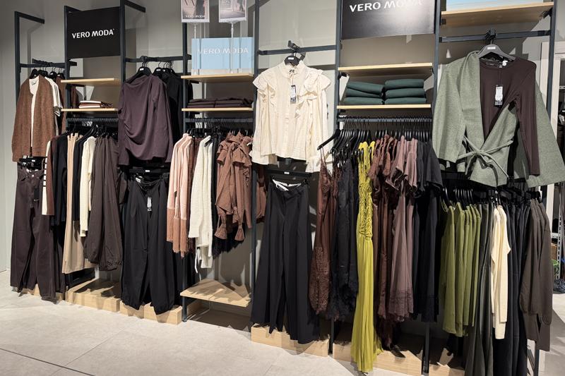 Fashion Land Bar